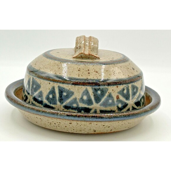Stoneware Art Pottery Covered Dish Garlic Roaster Baker Speckled Glaze Pattern - Picture 4 of 16